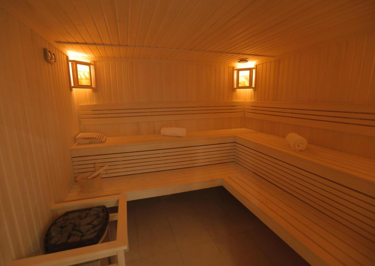 Dave Hotel 耶烈万 外观 照片