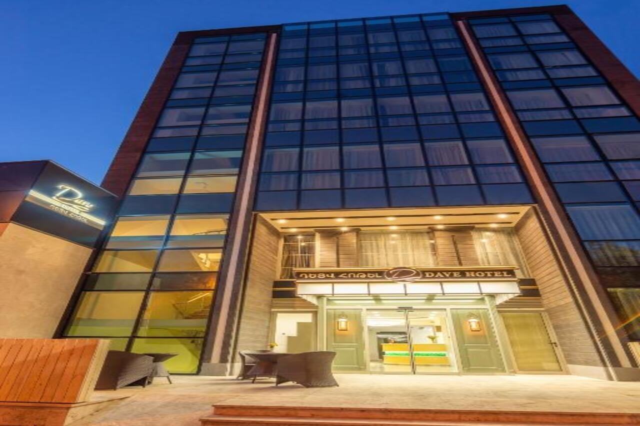 Dave Hotel 耶烈万 外观 照片