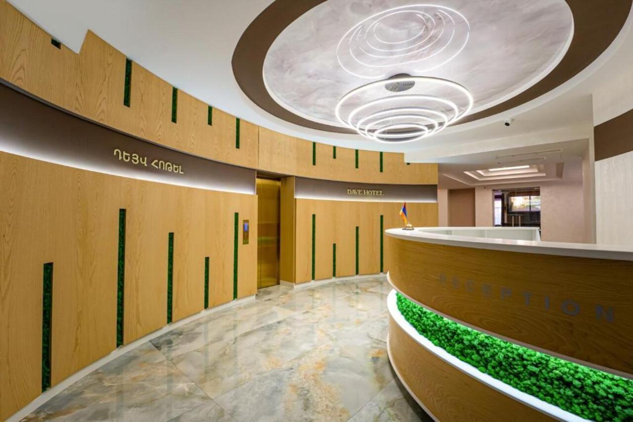 Dave Hotel 耶烈万 外观 照片
